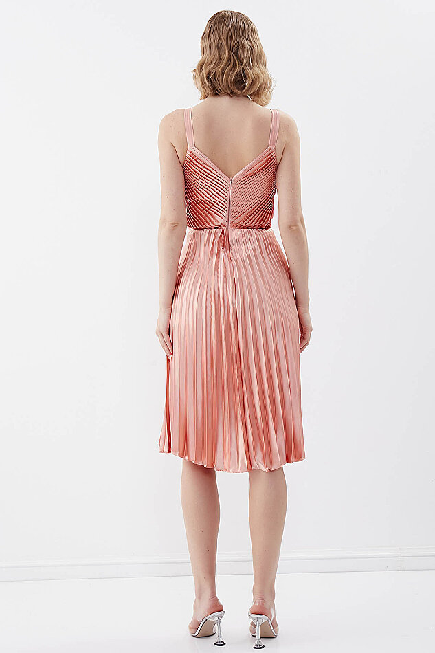 Önü Desenli Piliseli Elbise - 44