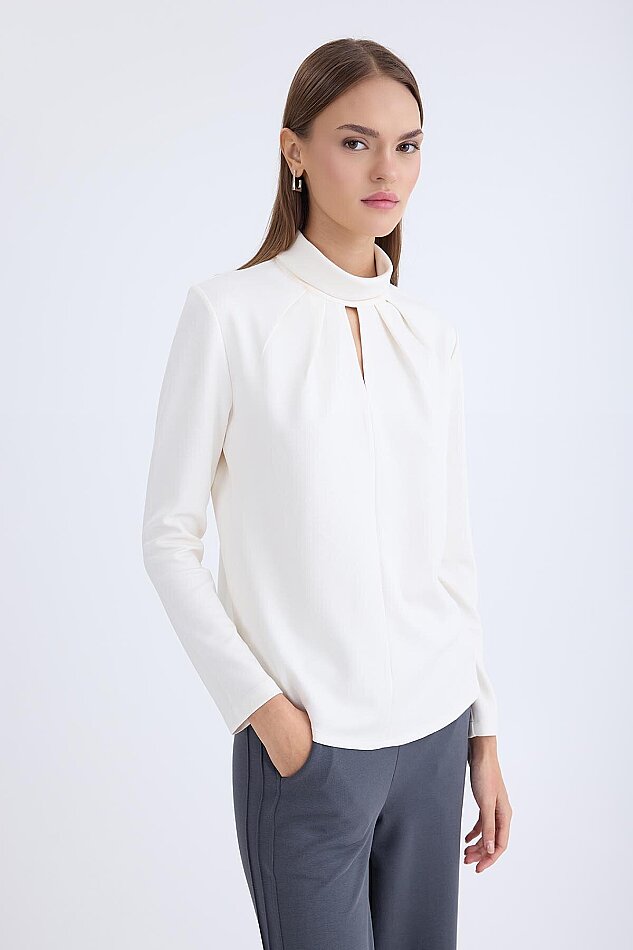 Önü Detaylı Uzun Kol Bluz - 3