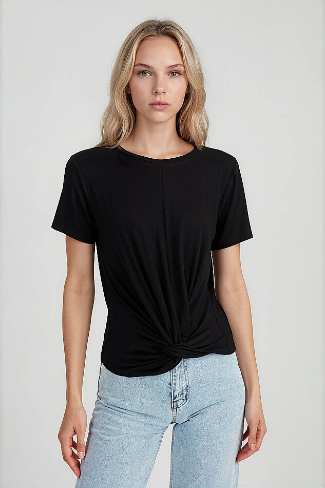 Yuvarlak Yaka Önü Büzgülü T-Shirt